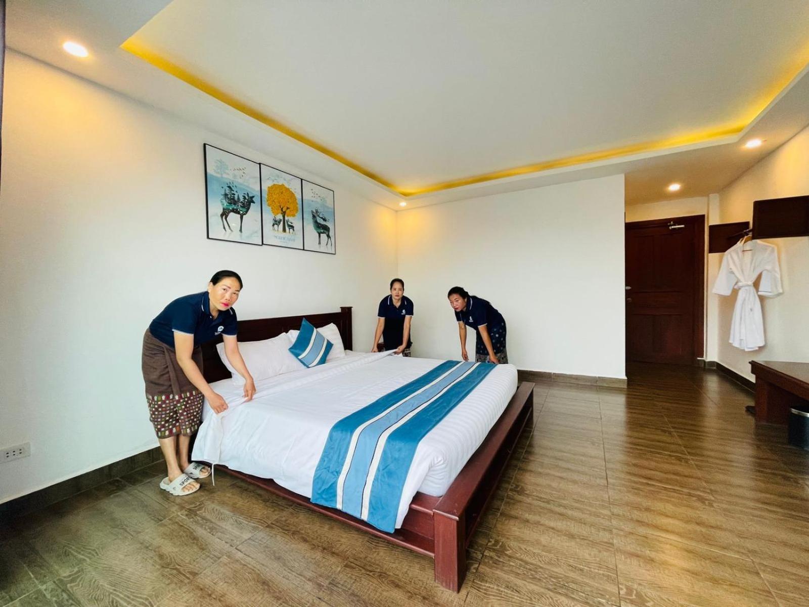 Vang Vieng Topview Hotel Exteriör bild